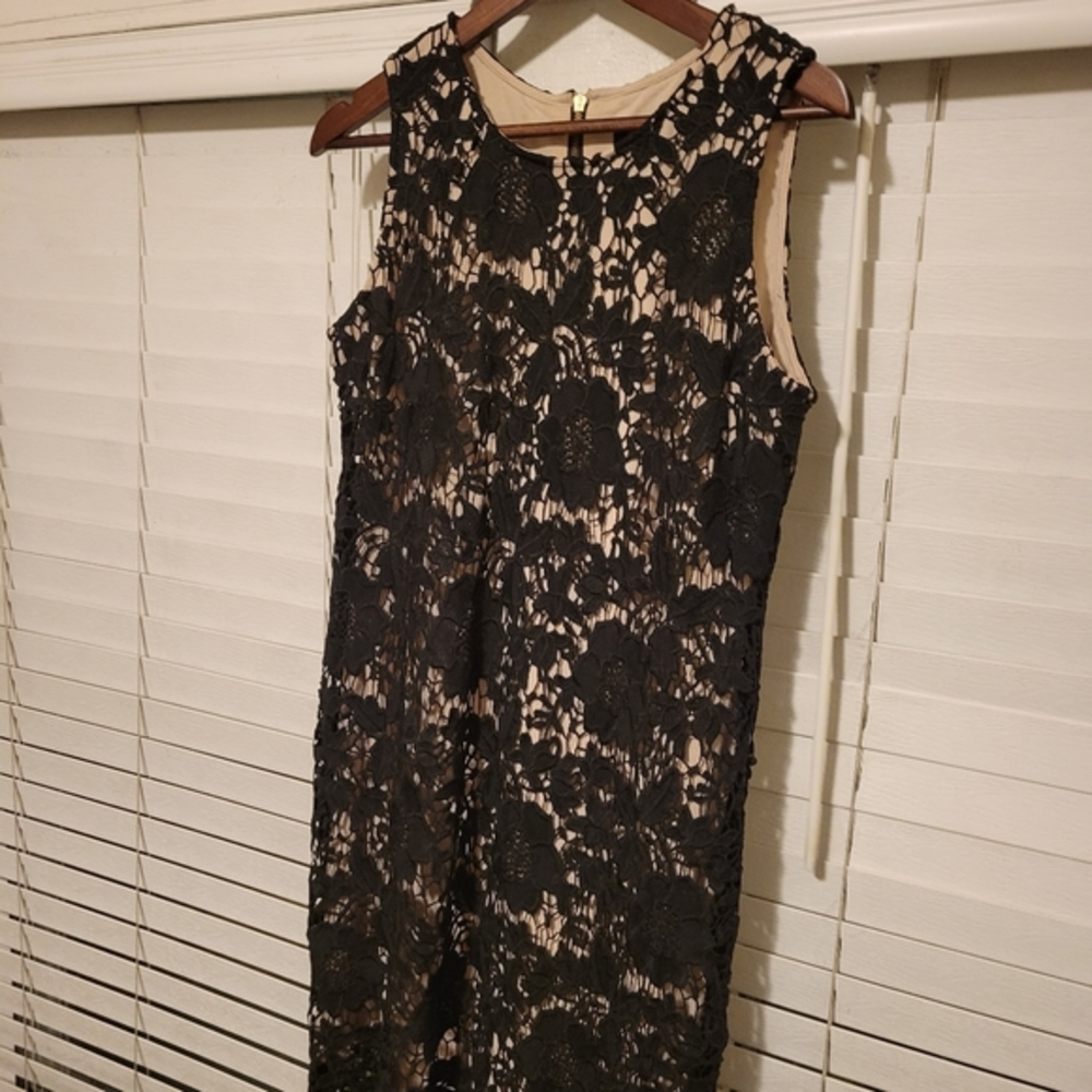Ronni Nicole black lace sheath dress